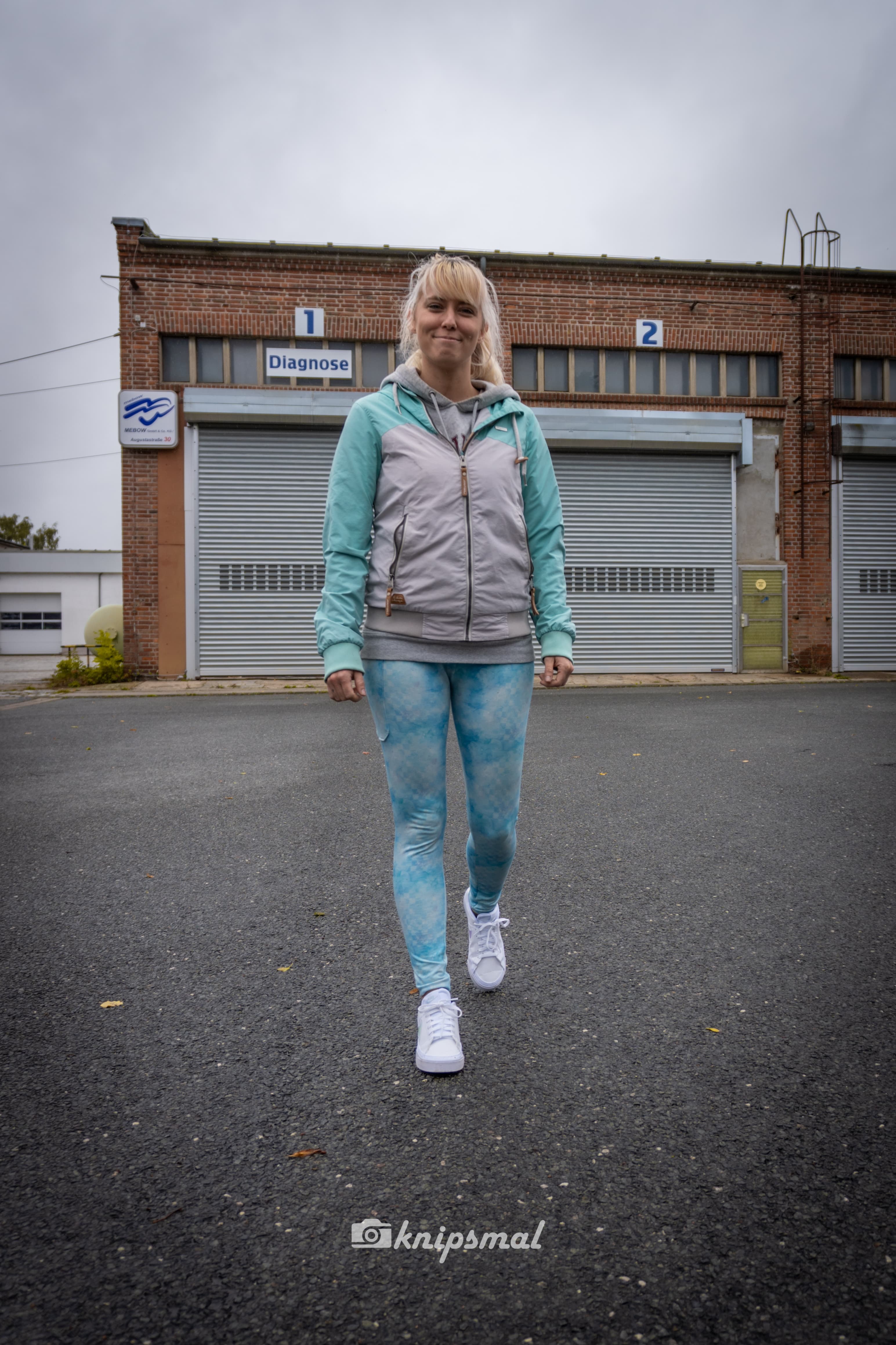 Eisblau Aquarell Schachbrett Eigenproduktion Dauervorbestellung